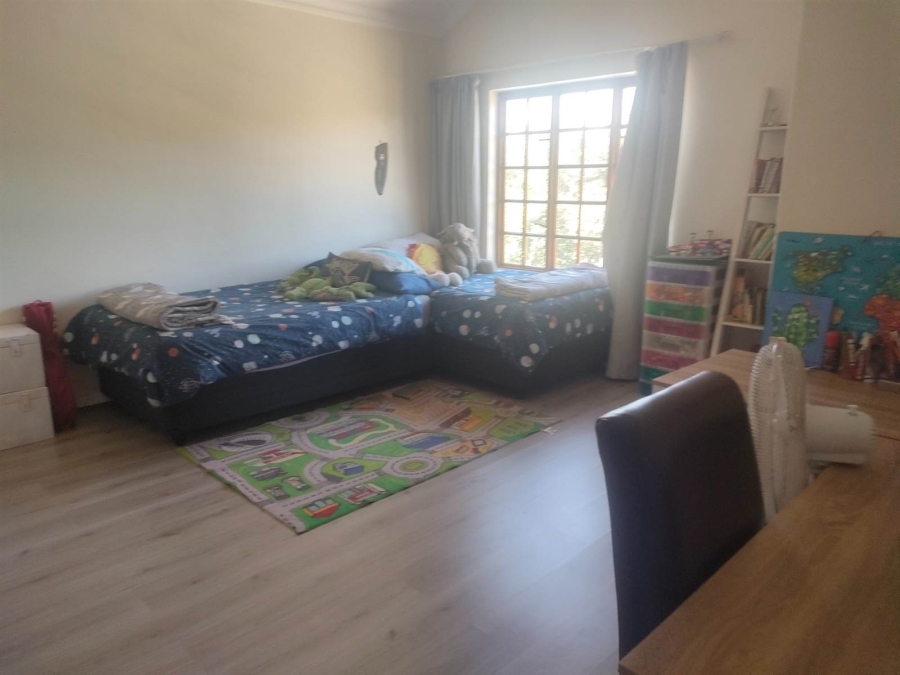 To Let 3 Bedroom Property for Rent in Meerhof North West